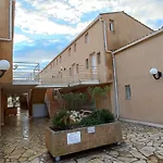 Apartmán Climatise Proche Pour 4 Pers. Avec Terrasse Et Parking Prive - Fr-1-387-194