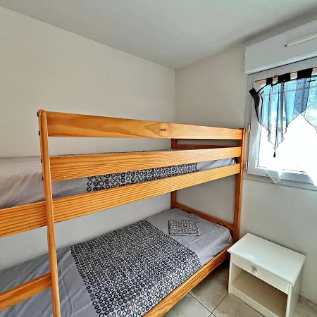 Climatise Proche Pour 4 Pers. Avec Terrasse Et Parking Prive - Fr-1-387-194 *